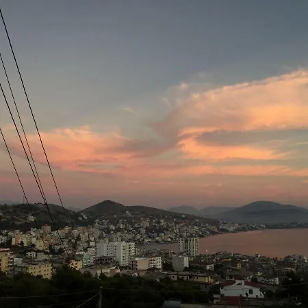 Rama 아파트 Sarandë