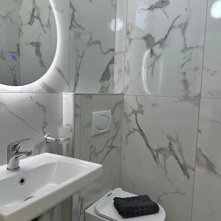 Rama Apartment *